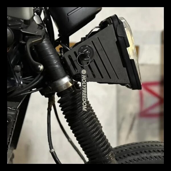 KEYCHAIN HOLYFREEDOM