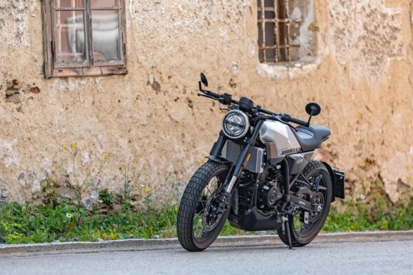 Brixton Crossfire 125