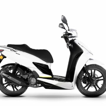 Motron_Ventura-white125-side